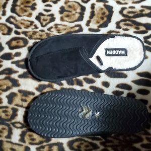 Steve madden slippers